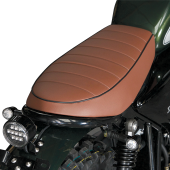 Accessoire selle marron pour scrambler